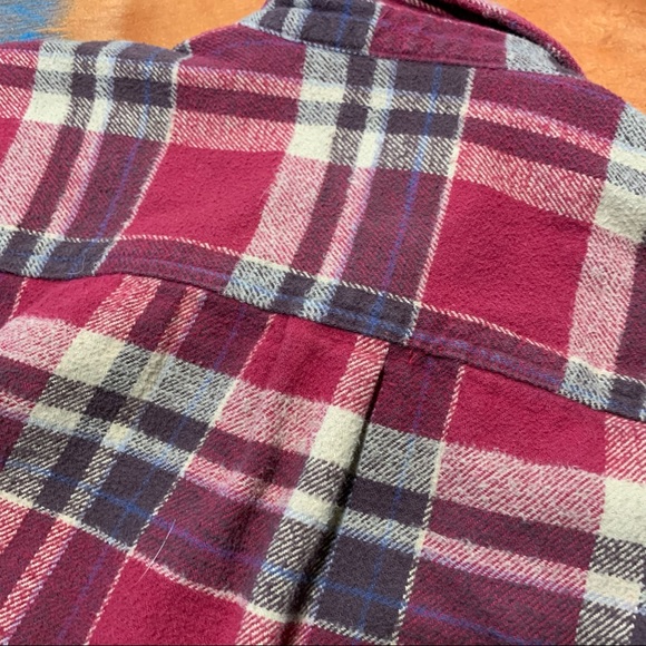 Field and Stream Red Flannel button down top XL - Picture 6 of 10
